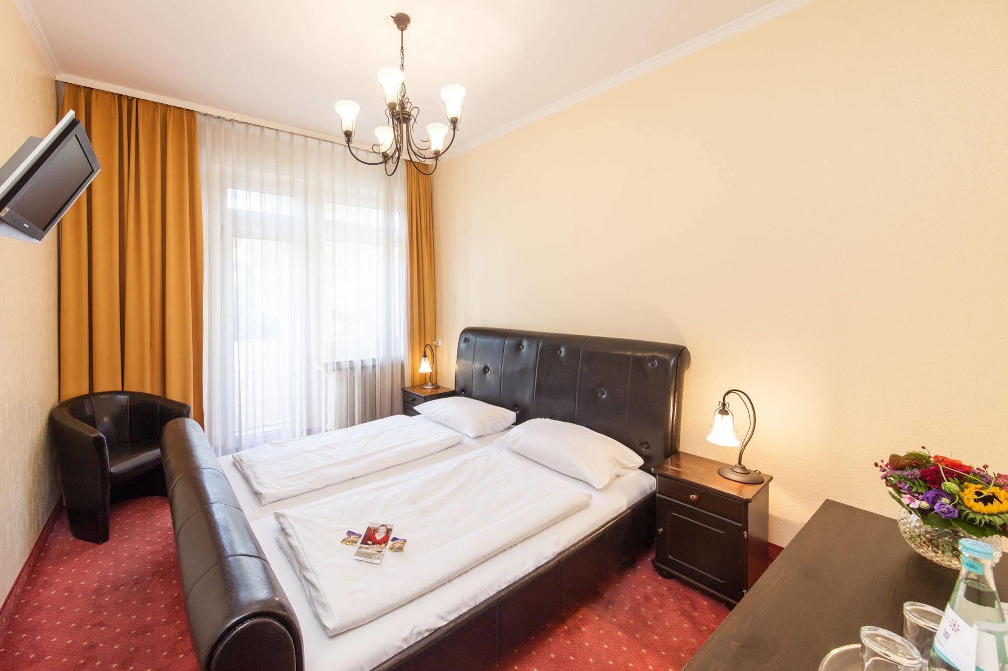 Hotel An Der Oper Duesseldorf Luaran gambar